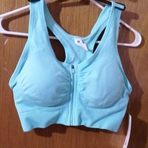 90° sports bra. Size large.